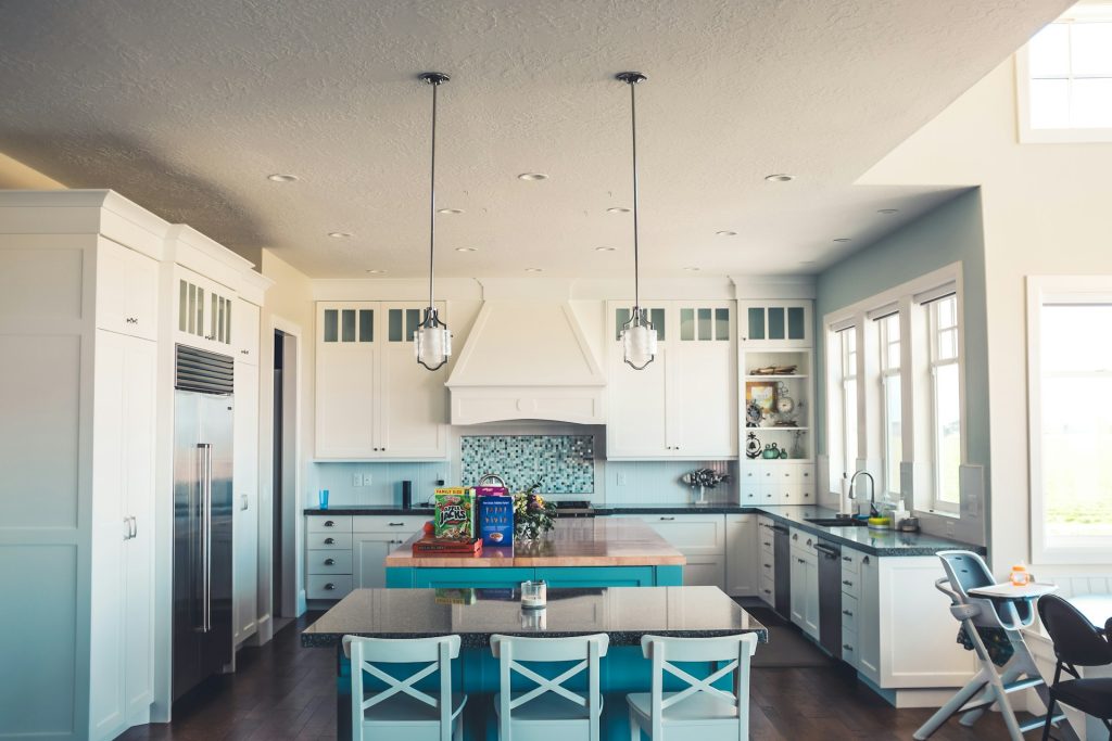 Create the Perfect Airbnb House Manual for Guests