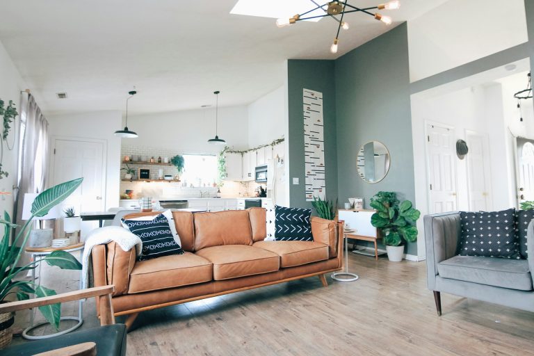 Maximize Your Airbnb Income Effectively